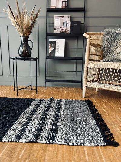 Gulvtæppe i Skind | Sort Mønster - 70x140cm | Vanero