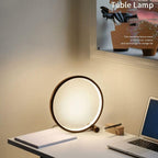 LED Bordlampe Med Halo Design | Varm Hvid Belysning Til Skriveborde Og Natborde | Indendørs Dekorativ Belysning | Vanero