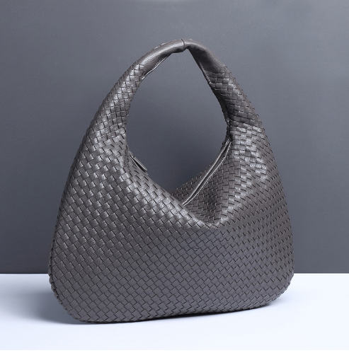 Flettet Hobo Taske | Elegant Design | Blød og Rummelig | Vanero