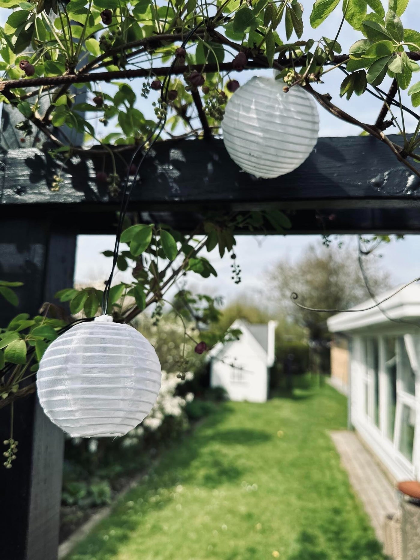 Led Solcelle Lyskæde | 10 Hvide Kugler | Vanero
