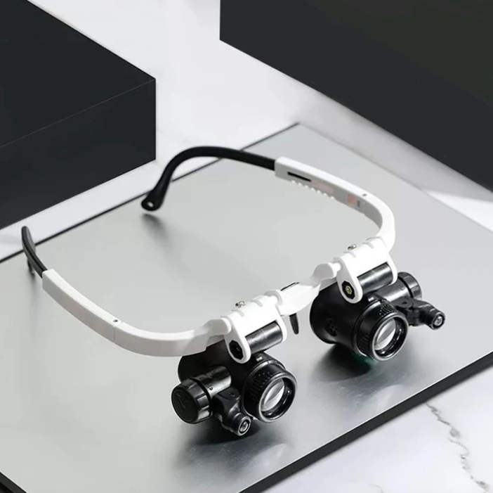Forstørrelsesbrille Med Hovedbånd | Udskiftelige Glaslinser Med 8x, 15x & 23x Forstørrelse | LED-Lys & Justerbart Hovedbånd | Vanero