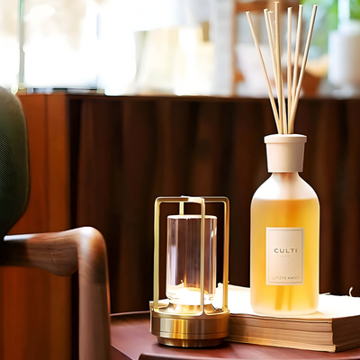 ElegantLight Bordlampe | Vandtæt og bærbar Belysning med Stil | Vanero