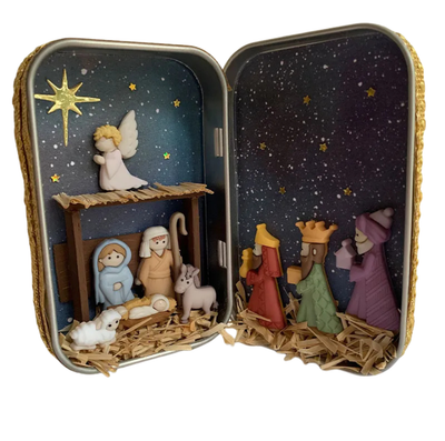 Mini Julekrybbe | Håndlavet Julekribbe i Lille Format | Vanero