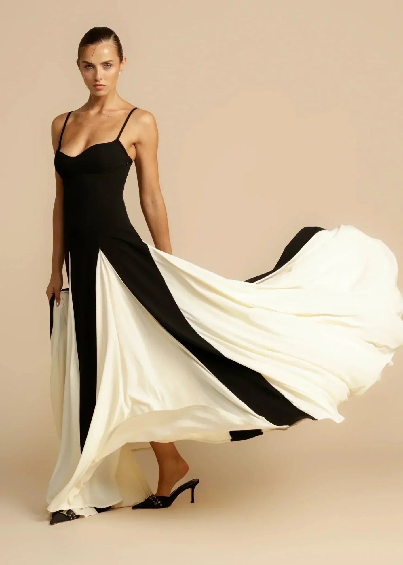 Elise | Stilfuld To-Tonet Maxi Kjole l Vanero