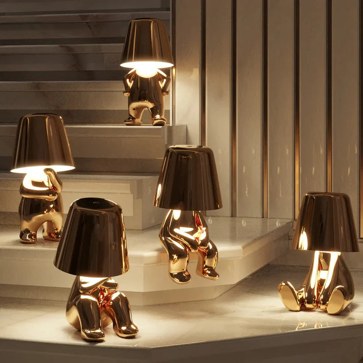 Genopladelig Bordlampe Med Justerbare Lysindstillinger | Transportabel LED Belysning I Aluminium Og Harpiks | Vanero