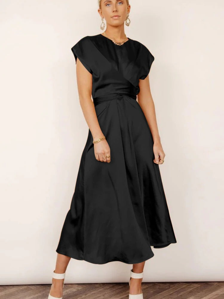 Lena | Elegant Kjole Med Flot Drapering Til En Sofistikeret Stil | Vanero