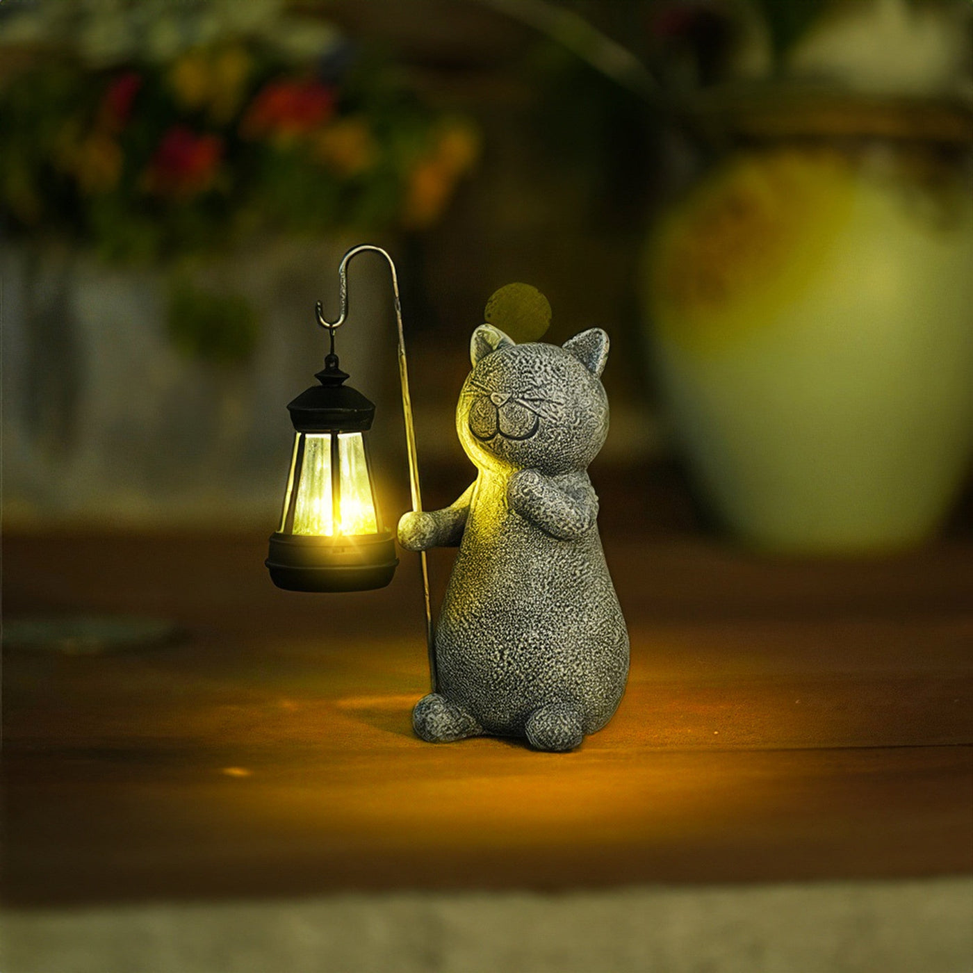 LumiPaws | Solcelledrevet Gylden Kattefigur med Lys til Magisk Udendørs Havedekoration | Vanero