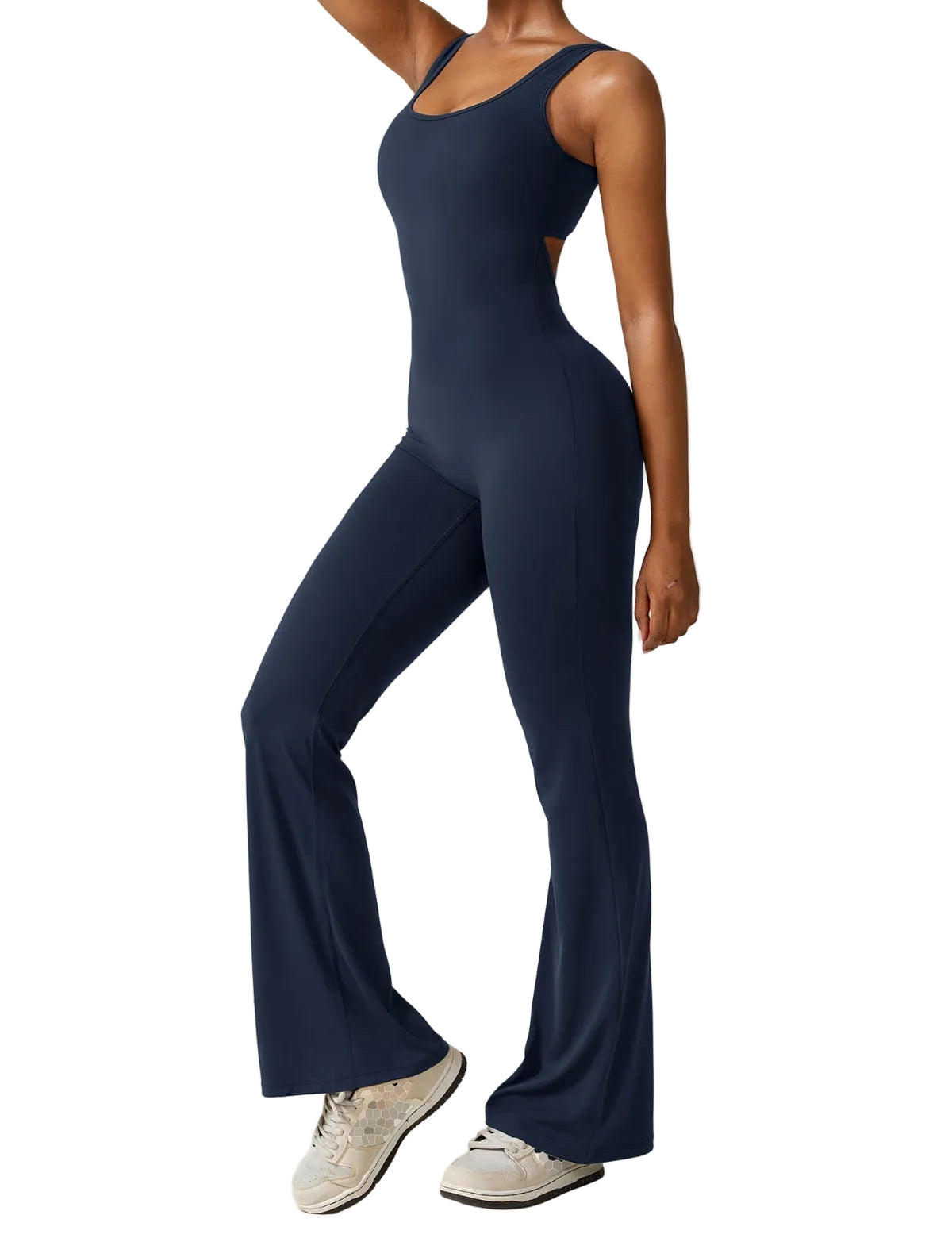 Dame Jumpsuit Polyester Elastan | Tætsiddende Pasform Jumpsuit | Rygløst Design til Fritids- og Træningsbrug | Vanero